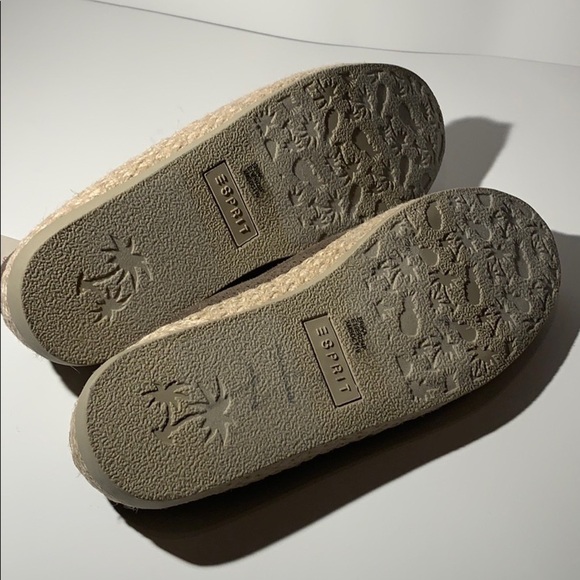 Women’s slip on Espirit shoes - Picture 3 of 4